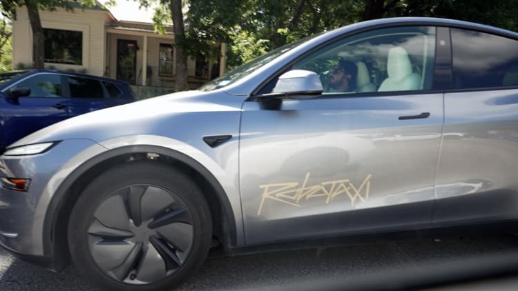 Fuimos a Texas para el lanzamiento del robotaxi Tesla. Esto es lo que vimos