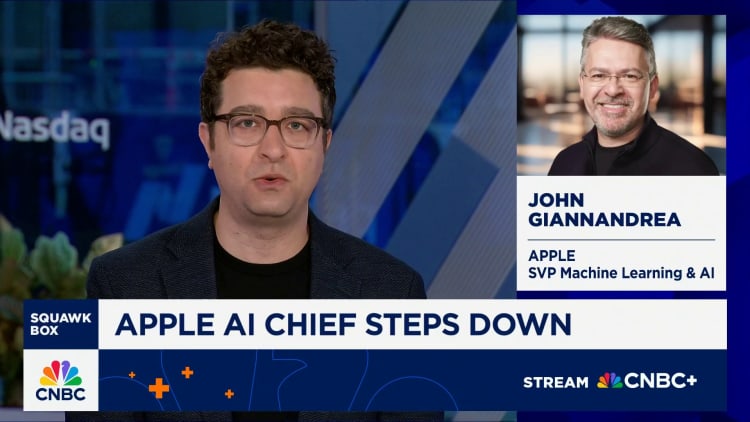 El jefe de IA de Apple dimite: esto es lo que necesita saber