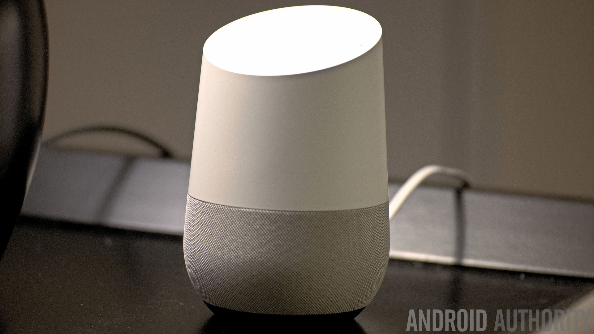 revisión-de-casa-de-google-15-de-15 Esta es una imagen de Google Home y también la imagen destacada de las mejores aplicaciones de Google Home.