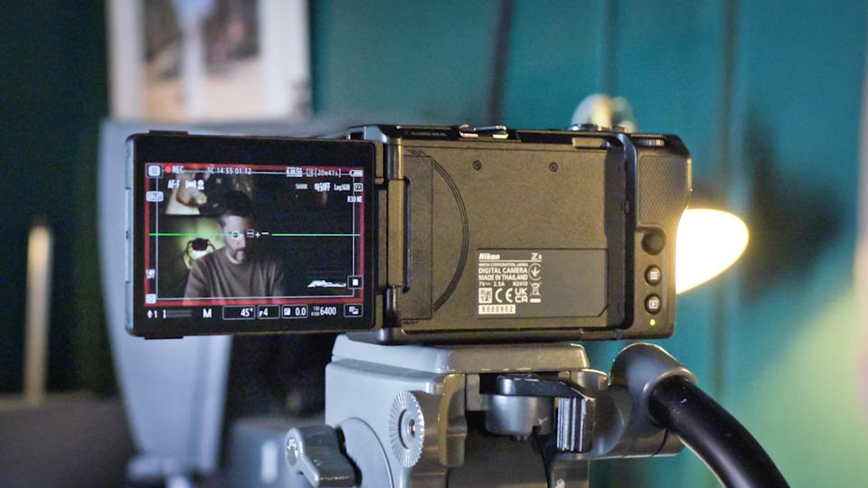 Revisión de Nikon ZR: una cámara de cine muy capaz a un precio de ganga