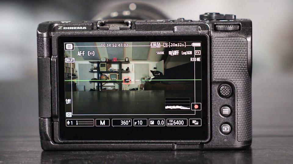 Revisión de Nikon ZR: una cámara de cine muy capaz a un precio de ganga