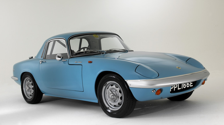 Foto de estudio de un Lotus Elan de 1967