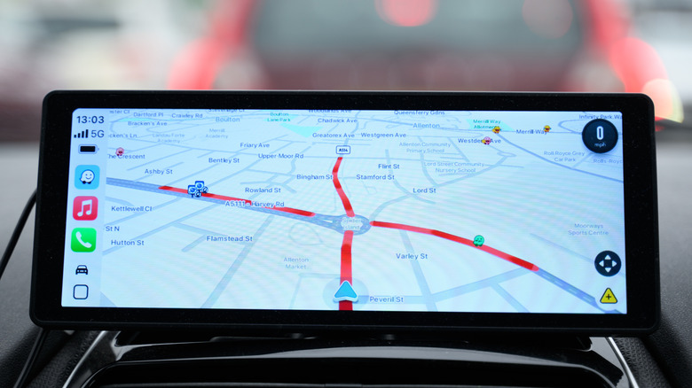Apple CarPlay: ejecuta la navegación Waze a través de una conexión 5G.