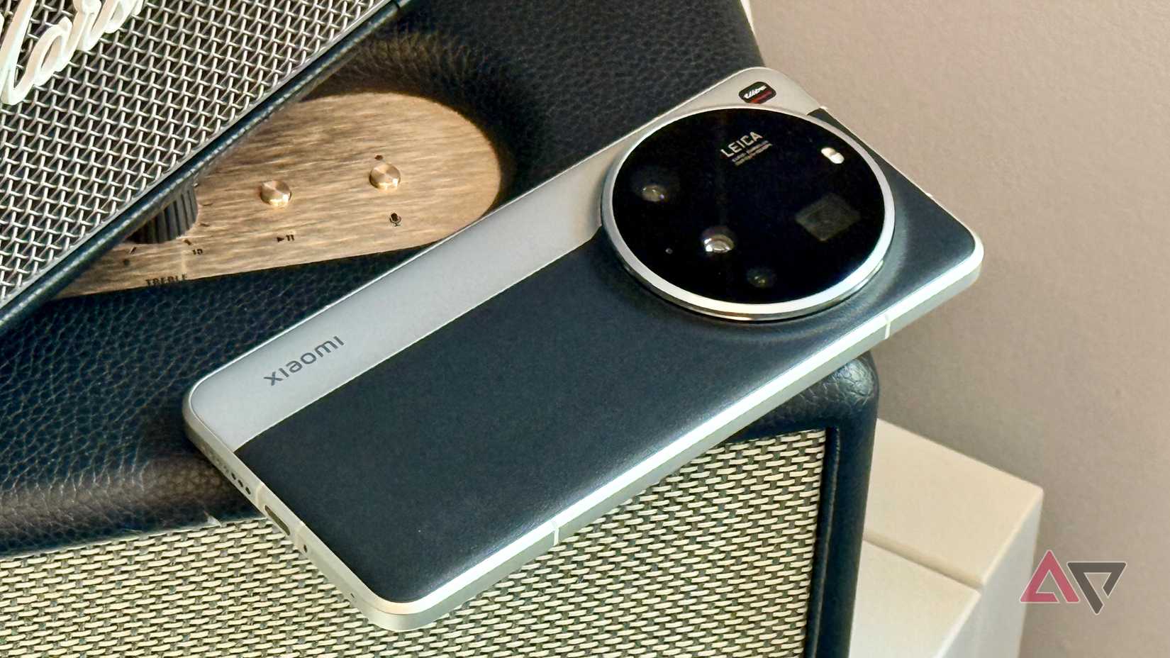 La parte trasera del Xiaomi 15 Ultra