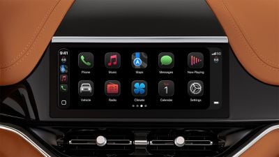 Pantalla Aston Martin CarPlay Ultra