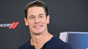 John Cena Pacificador Coyote contra Acme