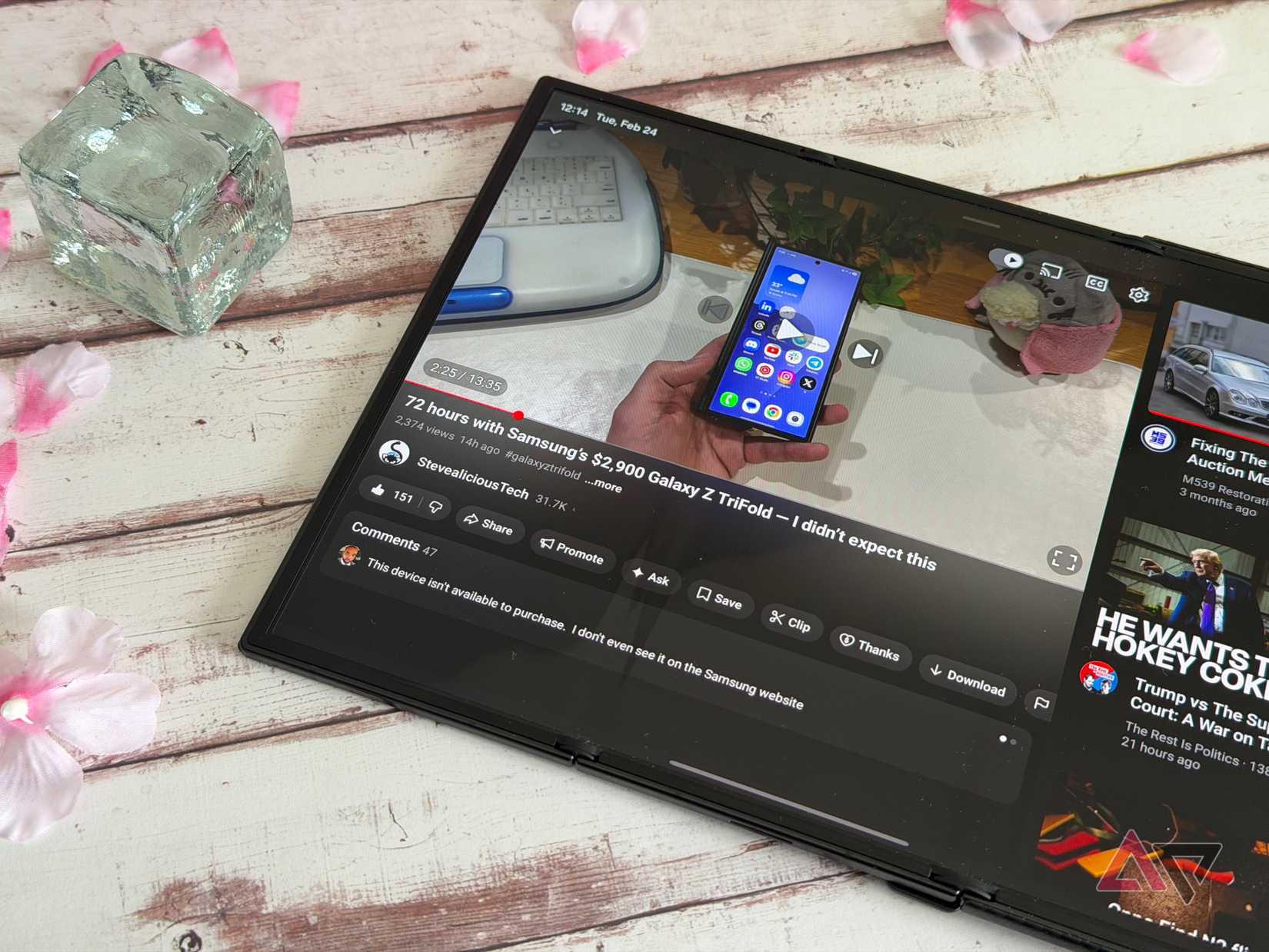 Experiencia de YouTube en el Samsung Galaxy Z TriFold