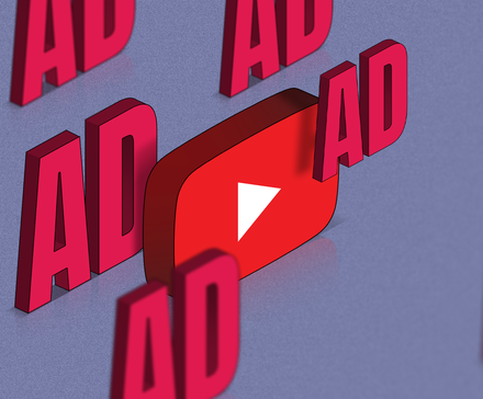 Logotipo de YouTube rodeado de varios anuncios.