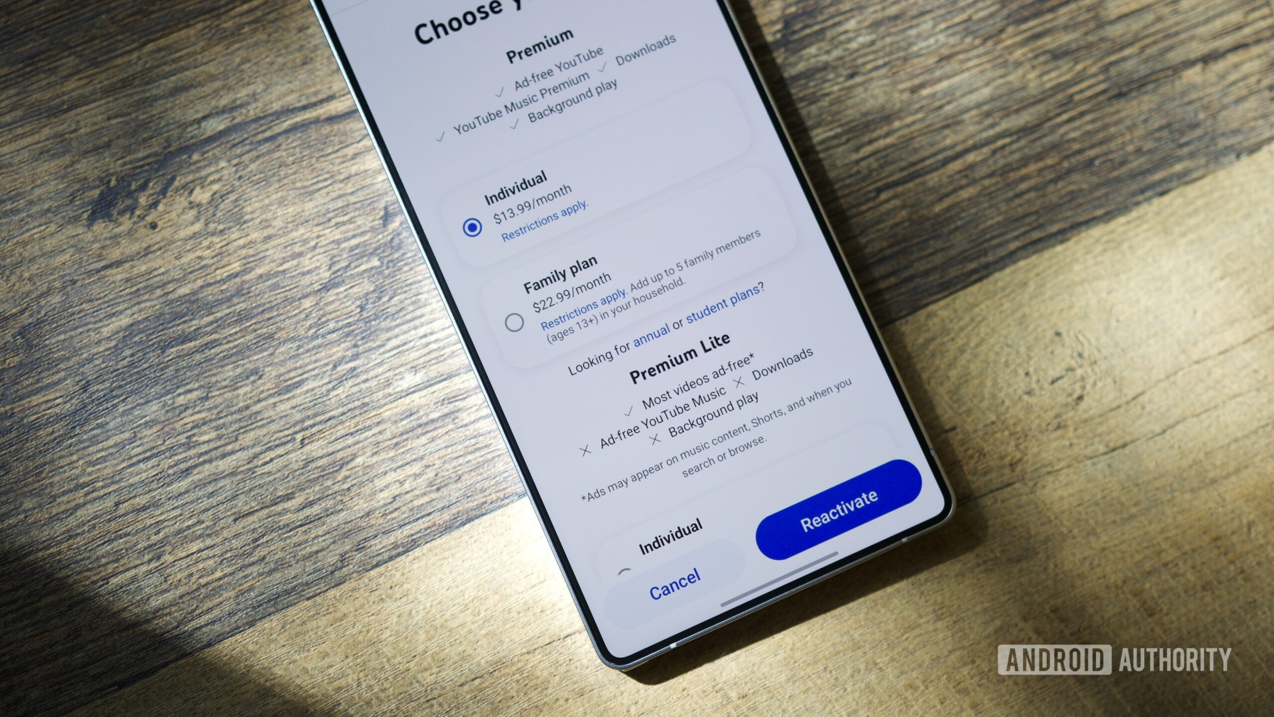 Opciones del plan YouTube Premium en la aplicación YouTube.